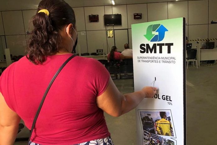 SMTT retoma atendimento presencial mediante agendamentos