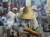 Exposição “Encruzilhada” propõe olhar sensível sobre entidades das religiões de matriz africana