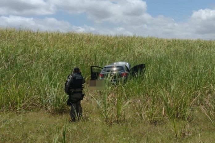 Motorista de aplicativo é encontrado morto e seminu em carro no Benedito Bentes