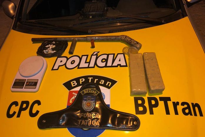 Material apreendido no bairro do Benedito Bentes, parte alta de Maceió.