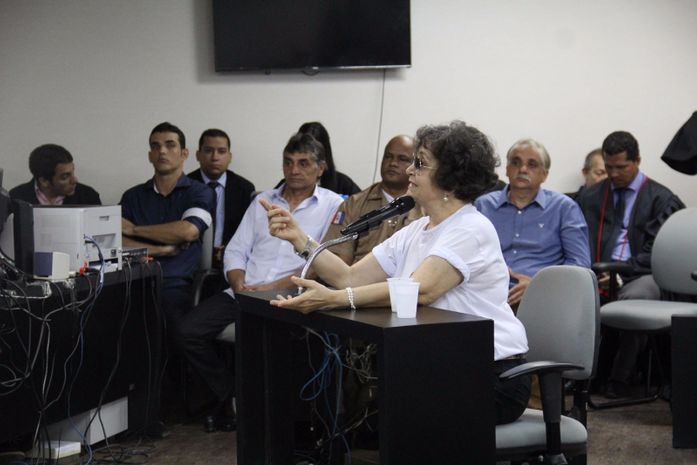 Mãe da vítima, a médica Helenilda Veloso Pimentel Canales, em depoimento.