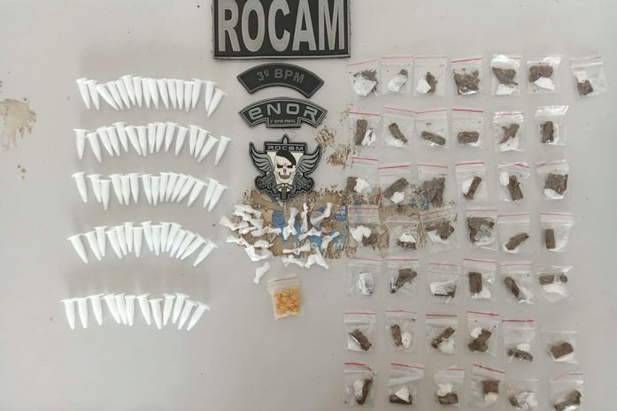Dois suspeitos são presos com maconha, cocaína e crack no Agreste de Alagoas