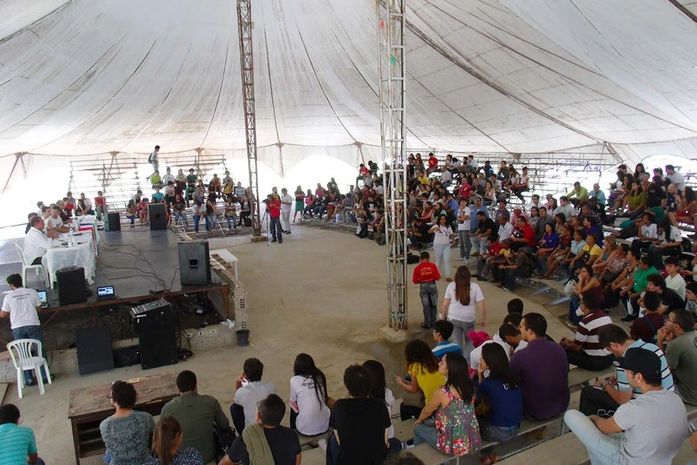 Debates com candidatos a governador na Ufal