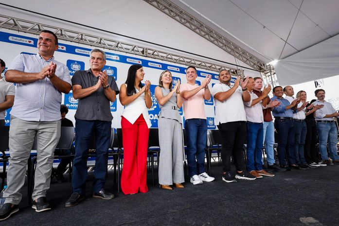 Governador entrega nova estação de tratamento de água em Matriz do Camaragibe