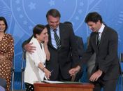 Regina Duarte durante assinatura do termo de posse no Palácio do Planalto.