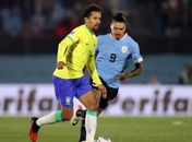 Copa América: Brasil enfrenta Uruguai em busca de vaga nas semifinais