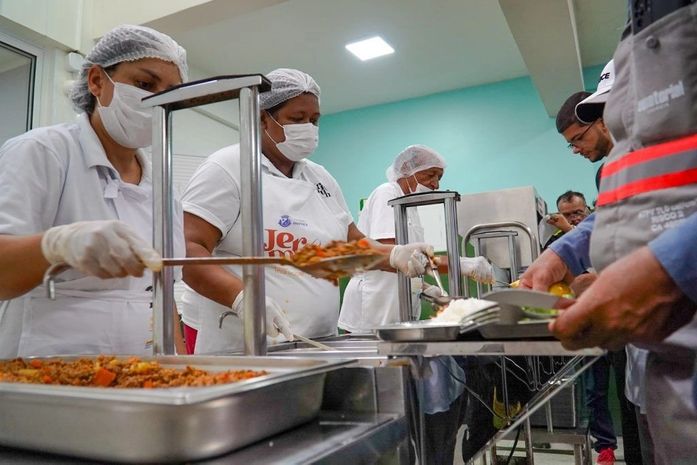 Prefeito Luciano Barbosa irá celebrar, nesta sexta (19), 3 anos de reinauguração do Restaurante Popular Jerimum