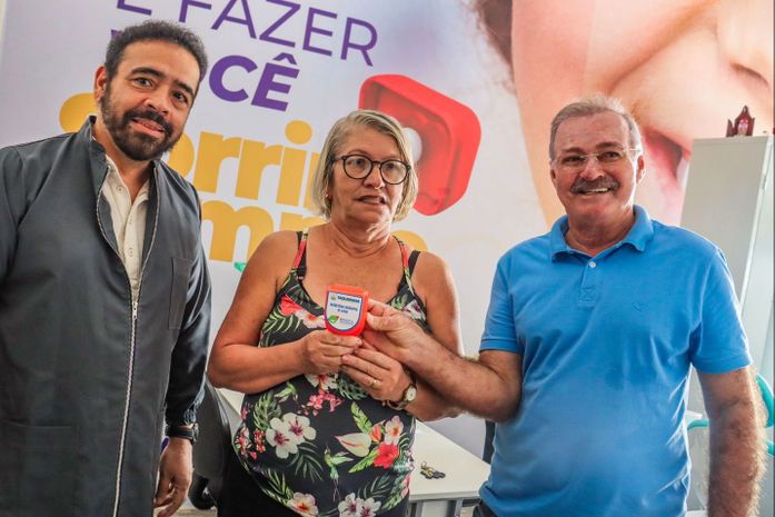 Prefeitura de Taquarana faz entrega de nova remessa de próteses dentárias à população