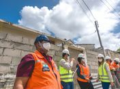Edificações com risco de desabamento são demolidas no bairro Pinheiro