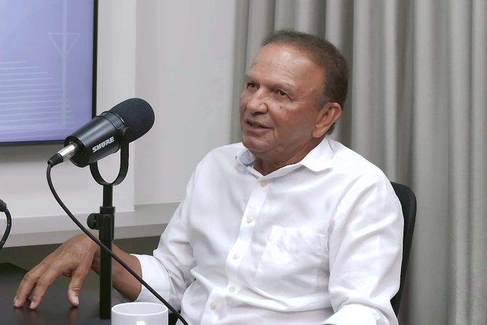 CM Cast — Cícero Cavalcante: “Você tem 90% de chance de ser traído se não colocar um parente no seu lugar na prefeitura”