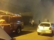 Princípio de incêndio em depósito de reciclável mobiliza Corpo de Bombeiros  