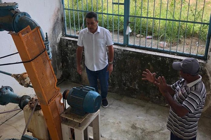 Prefeito de Branquinha vistoria instalações do sistema de abastecimento de água e rede de tratamento de esgoto