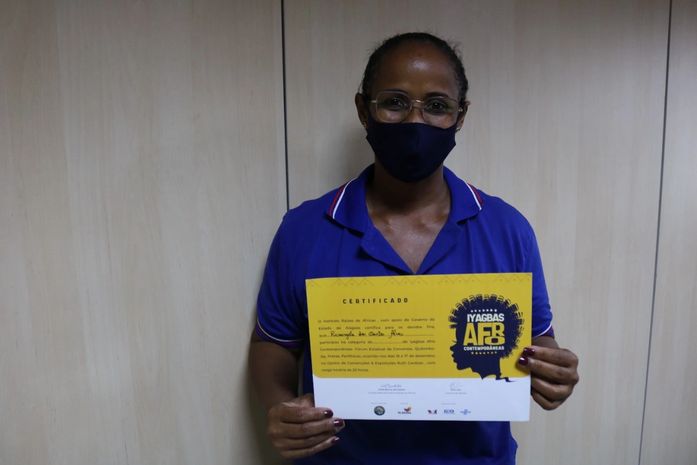 A presença de Rosangela dos Santos ressignificou o Yagbás Afro Contemporaneas e, é importante certificar esse fato.