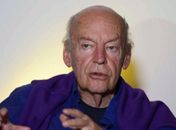 “Maradona foi o mais humano dos deuses”, escreveu Eduardo Galeano