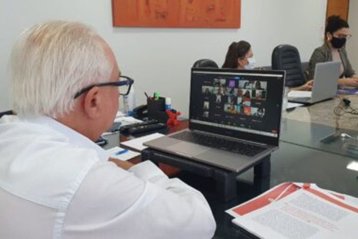 AMA e Educação discutem retorno seguro das aulas nos municípios