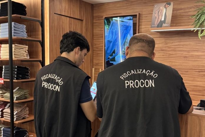 Procon Maceió intensifica fiscalização no comércio da capital e orienta consumidores para compras do Dia dos Pais