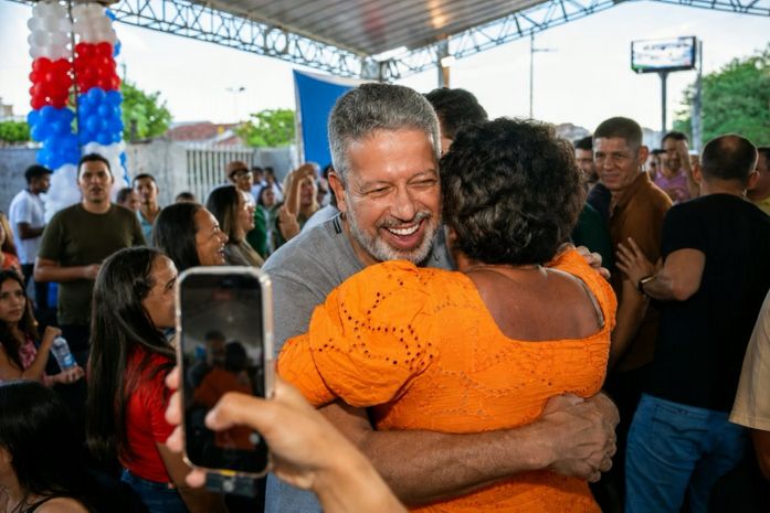 Arthur Lira se firma como a principal força na disputa pelo Senado em Alagoas