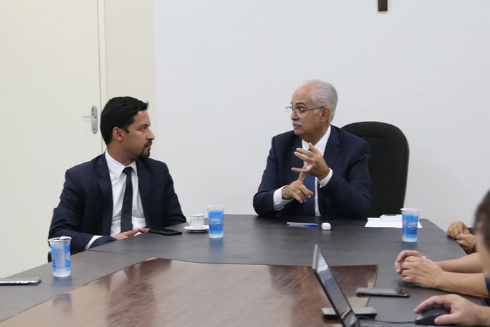 Gestão de Teófilo ganha força através da parceria com o senador Rodrigo Cunha