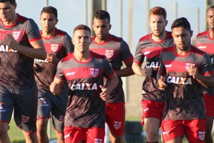 Elenco do CRB volta aos trabalhos