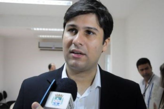 Secretário municipal do Trabalho, Abastecimento e Economia Solidária (Semtabes), Ricardo Lessa