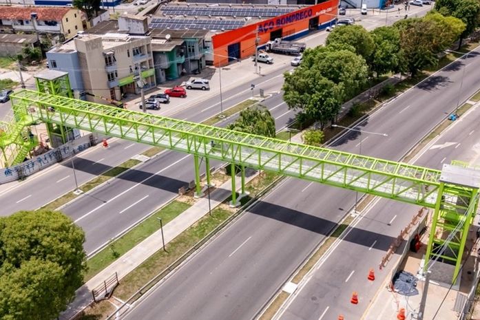 Mudanças no trânsito previstas na Avenida Durval de Góes Monteiro foram adiadas para o domingo (25)
