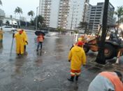 Equipes da Seminfra atuaram nas ruas do Centro
