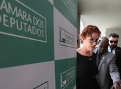 STF julga recurso de Carla Zambelli para anular condenação