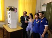 Sartori votou acompanhado da família em Caxias do Sul (Foto: Estêvão Pires/G1)