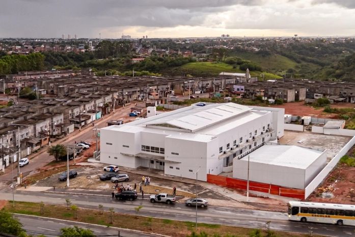 JHC visita obras da creche Gigantinhos Morada do Planalto, no Benedito Bentes