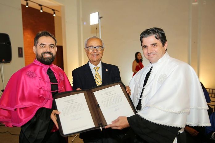 Governador em exercício José Wanderley empossa reitor da Uneal em Arapiraca