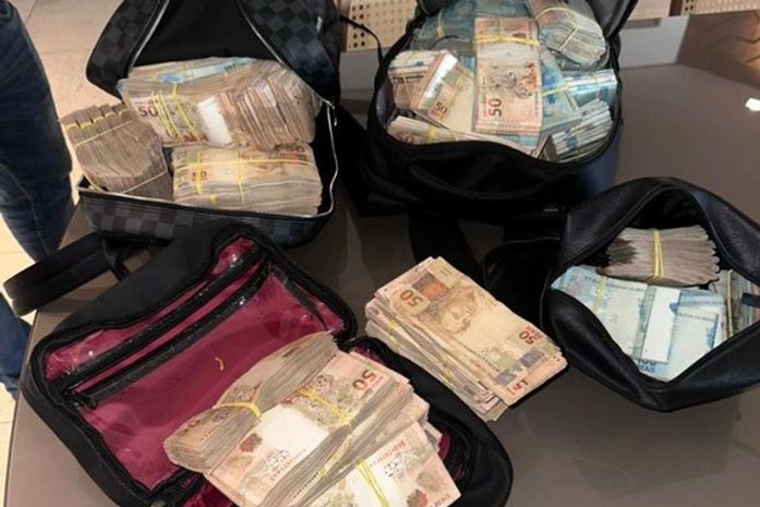 Polícia Federal cumpre 11 mandados contra prefeitura de AL suspeita de desviar R$ 8 milhões em verbas federais