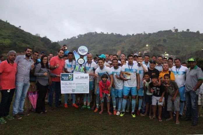 Prefeito Arthur Freitas prestigia grande final da 1ª Copa de Futebol de Santana do Mundaú