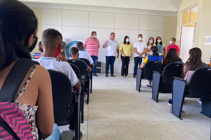 Projeto atende alunos de escola pública em São Miguel dos Campos