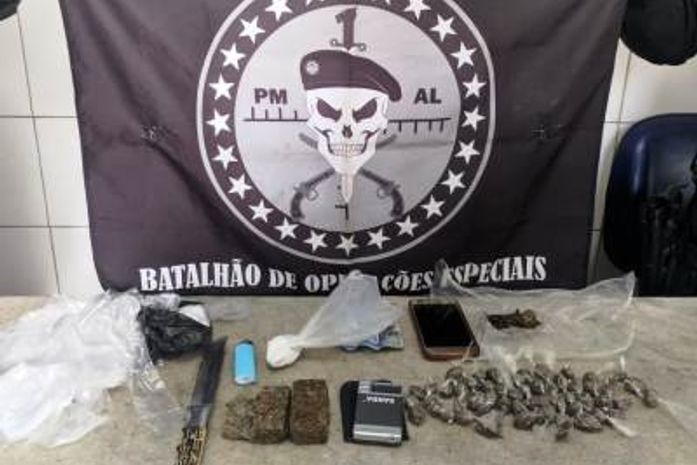 Material apreendido estava sob a posse dos acusados