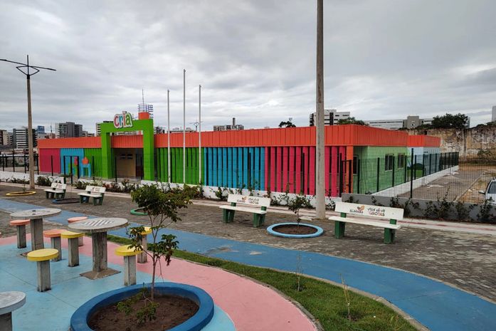 Paulo Dantas visita obras da Creche Cria na Grota do Cigano, nesta segunda (07)