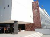 A acusação, a defesa e uma sentença