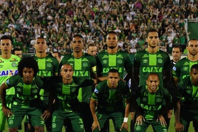 Avião com o time da Chapecoense cai na Colômbia