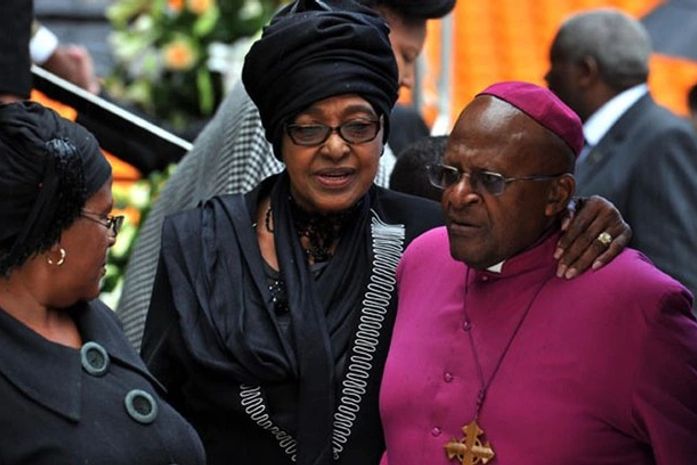 Winnie Mandela, militante da luta contra o apartheid, morre aos 81 anos