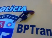 Arma apreendida com o acusado