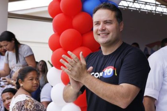 Governador encaminha à ALE projeto de lei que premia municípios que atingirem metas do Escola 10