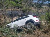 Motorista sofre acidente após perder controle de veículo próximo à Ponte Divaldo Suruagy