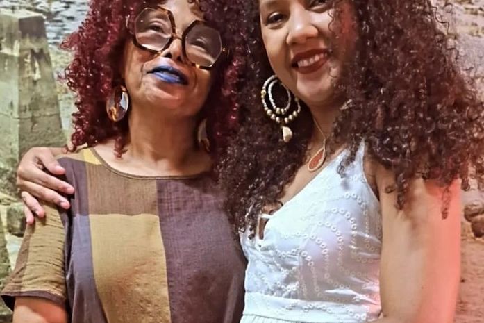 Indicação desta ativista, a mestra de percussão, Dani Lins, recebe da Prefeitura de Maceió, o Troféu Selma Bandeira. Salve!