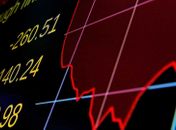 Incerteza política faz Brasil perder investimentos estrangeiros