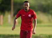 CSA anuncia contratação do volante Jhonnatan para sequência da Série B