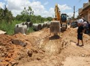 Yale vistoria obras de pavimentação por toda cidade