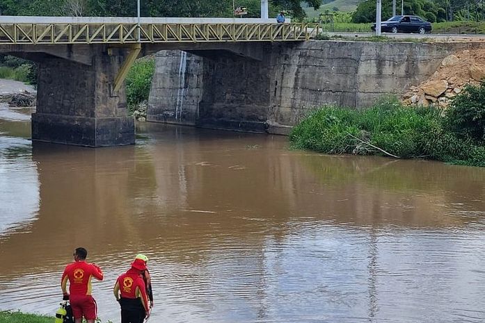 Bombeiros localizam corpo de jovem que se afogou no Rio Mundaú