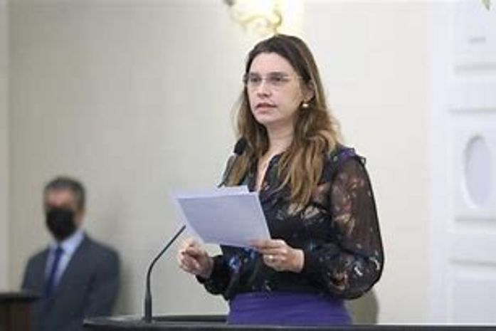 Hospital da Mulher assegura a adoção da Lei 8.129, da deputada estadual, Jó Pereira, (2015-2023)