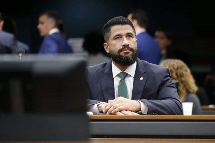 Câmara Federal aprova moção de repúdio contra Paulo Dantas por omissão em promoções de militares
