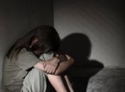 Homem é preso após agredir as filhas de 10 e 13 anos de idade