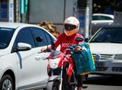 Atenção, motociclistas: confira regras e exigências para trabalhar como motofrete e mototáxi